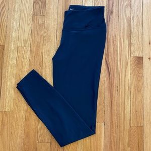 Nike Legend Leggings